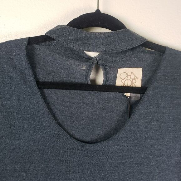 Chaser Women's Grey Basic Chocker Double Button Peep Hole Short Sleeve Shirt MD - Picture 4 of 9